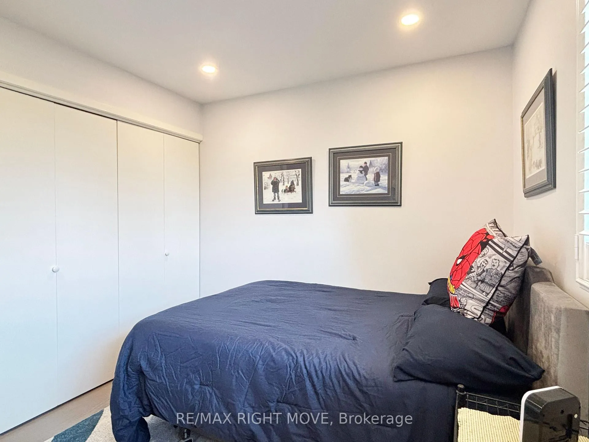 Photo 12 of 116 Mill Street E, Springwater, Hillsdale — HOMEH