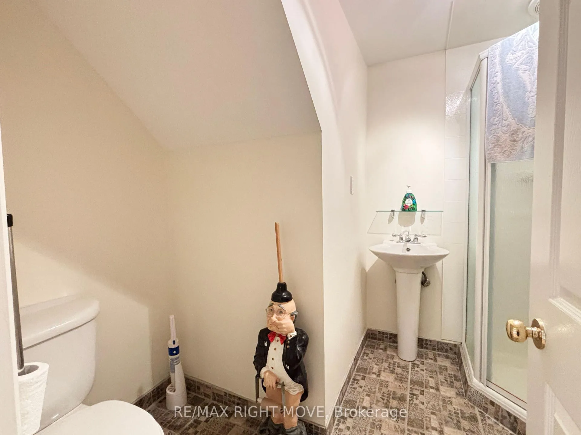 Photo 18 of 116 Mill Street E, Springwater, Hillsdale — HOMEH