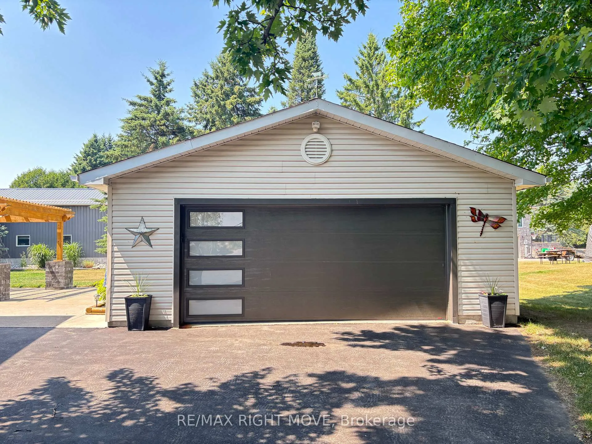 Photo 20 of 116 Mill Street E, Springwater, Hillsdale — HOMEH