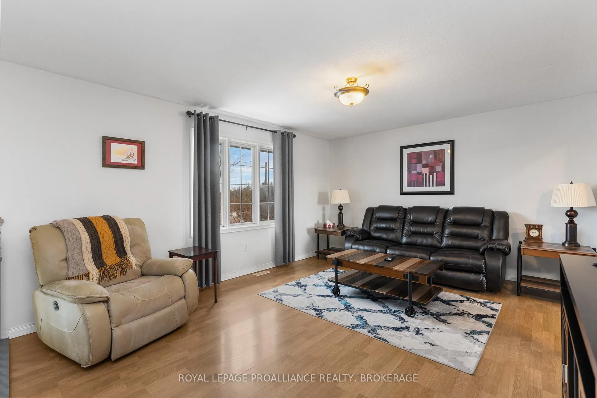 Photo 8 of 682 Caton Road, Loyalist, Lennox and Addington - South — HOMEH