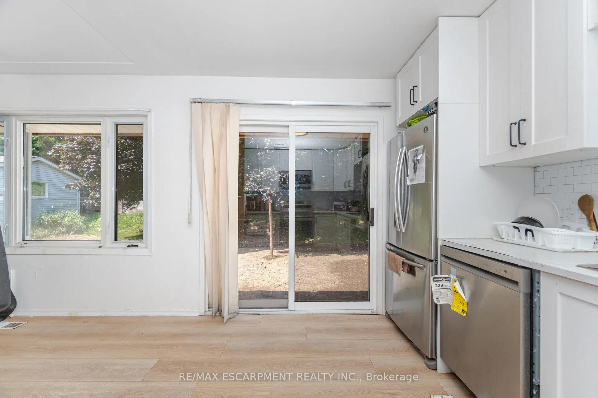 Photo 11 of Unit Upper, 214 Forest Hill Drive, Kitchener — HOMEH
