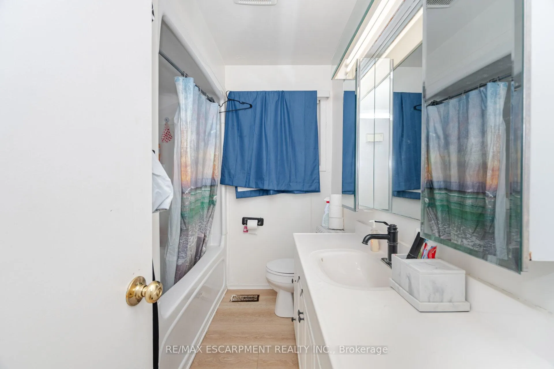 Photo 14 of Unit Upper, 214 Forest Hill Drive, Kitchener — HOMEH