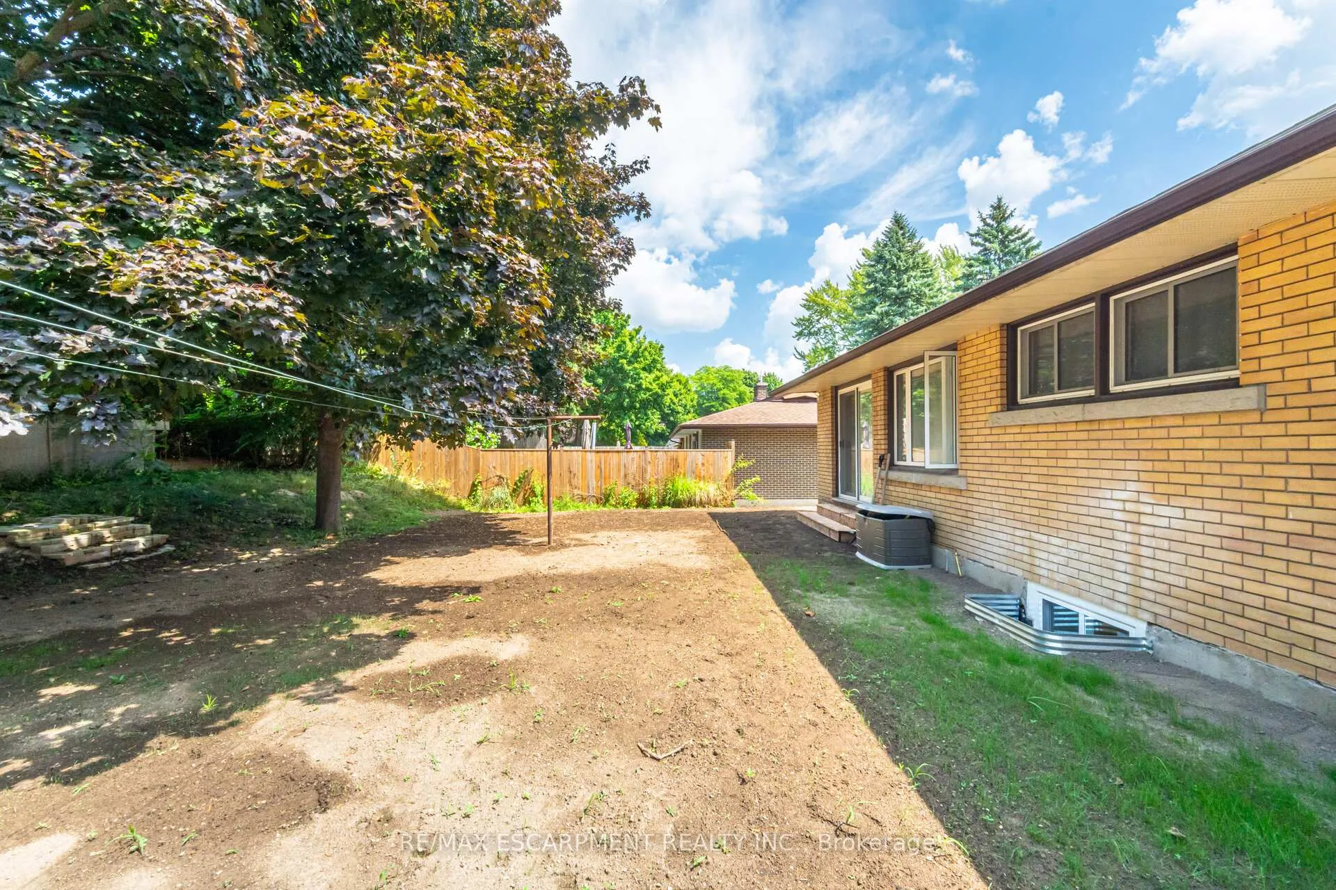 Photo 19 of Unit Upper, 214 Forest Hill Drive, Kitchener — HOMEH