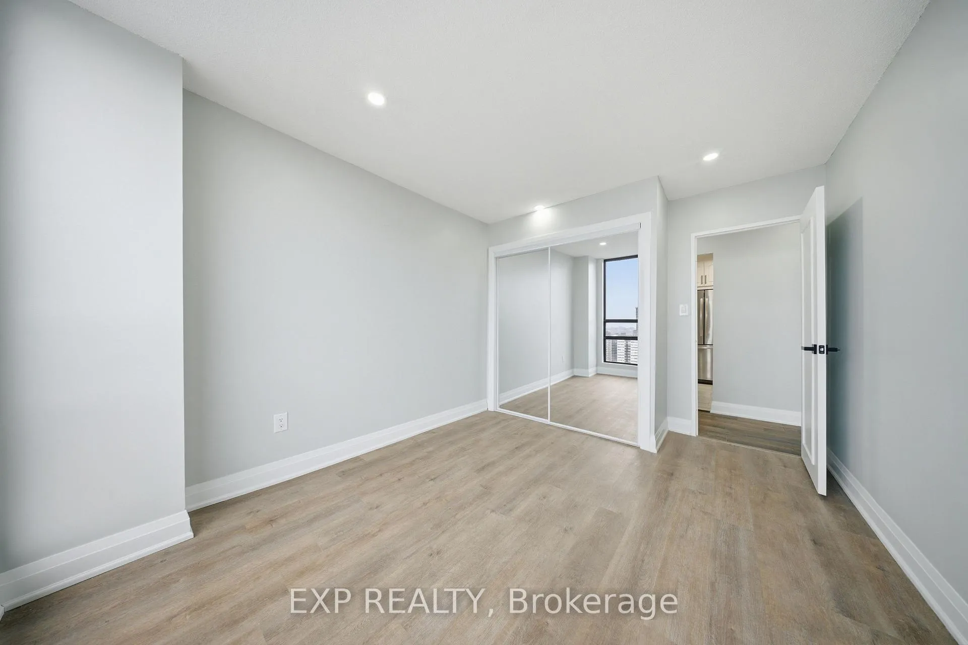 Photo 23 of Unit PH3, 222 Jackson Street, Hamilton, Durand — HOMEH
