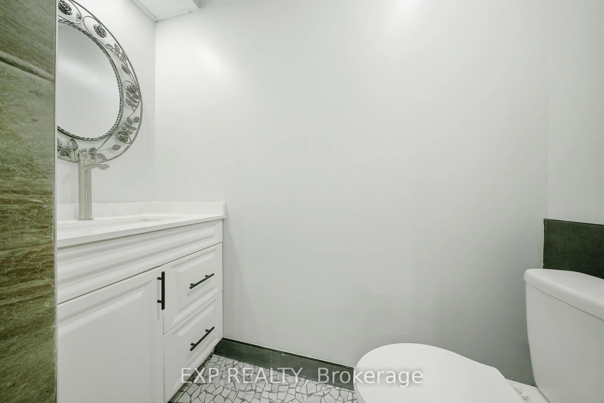 Photo 32 of Unit PH3, 222 Jackson Street, Hamilton, Durand — HOMEH