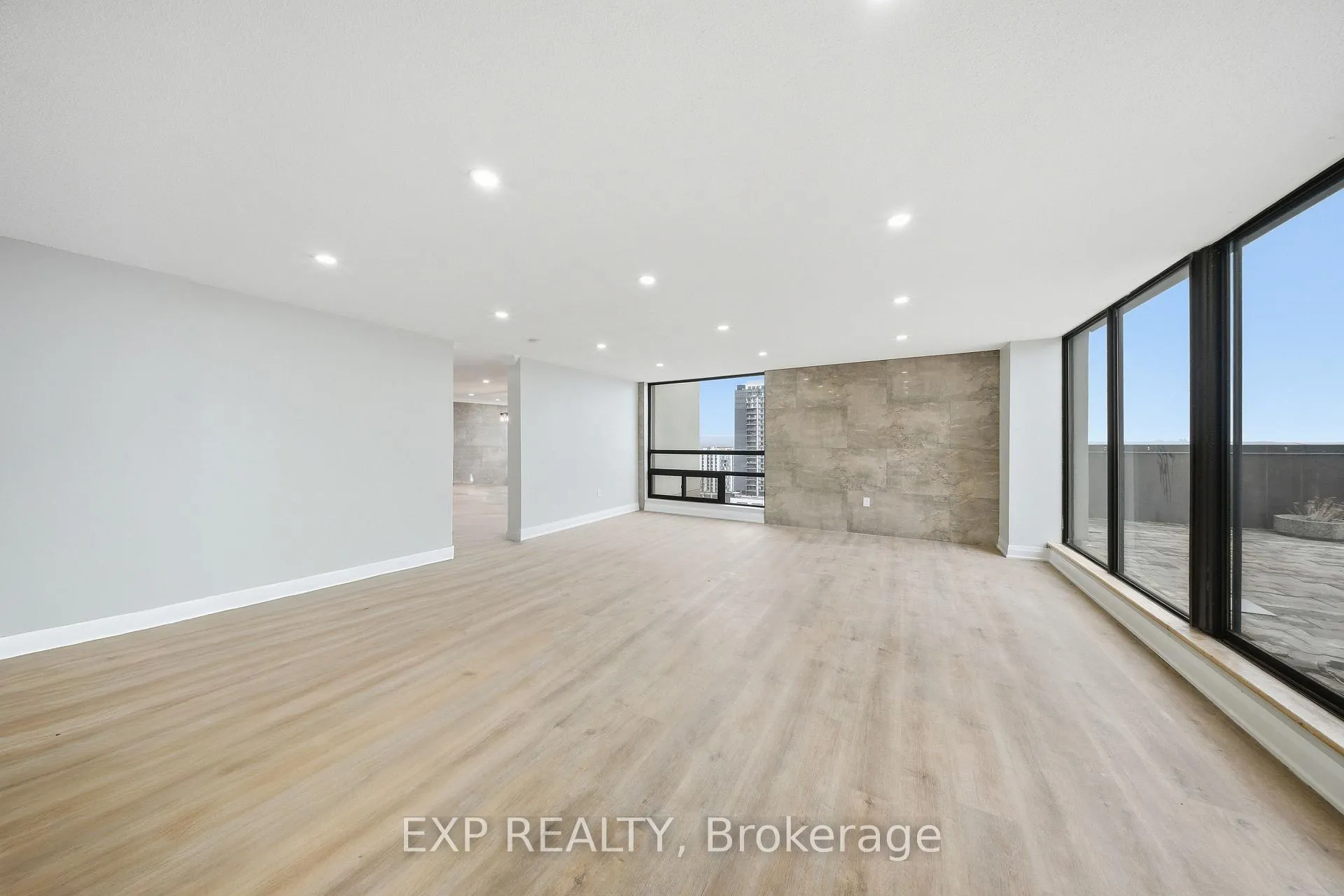 Photo 33 of Unit PH3, 222 Jackson Street, Hamilton, Durand — HOMEH