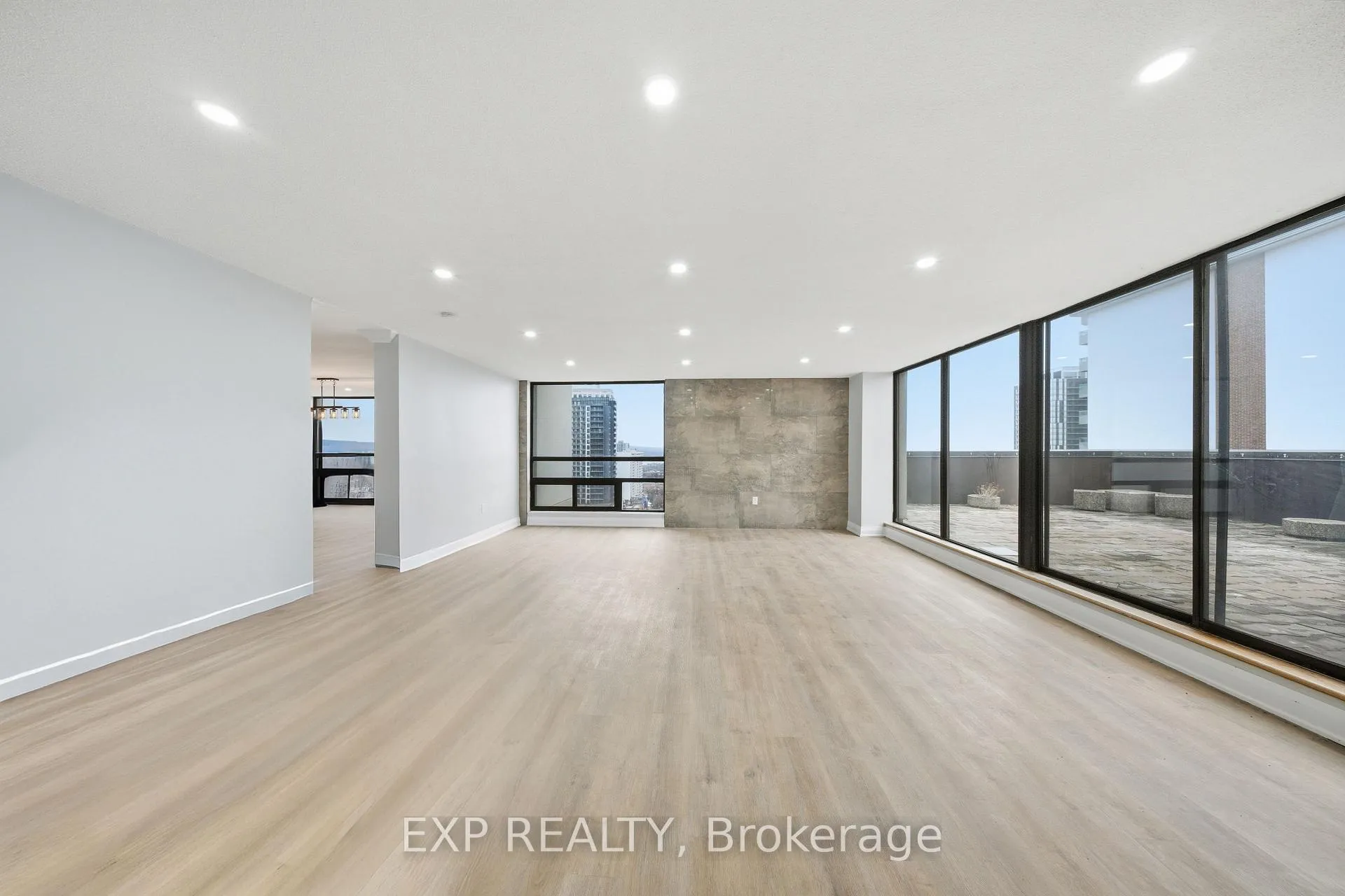 Photo 34 of Unit PH3, 222 Jackson Street, Hamilton, Durand — HOMEH