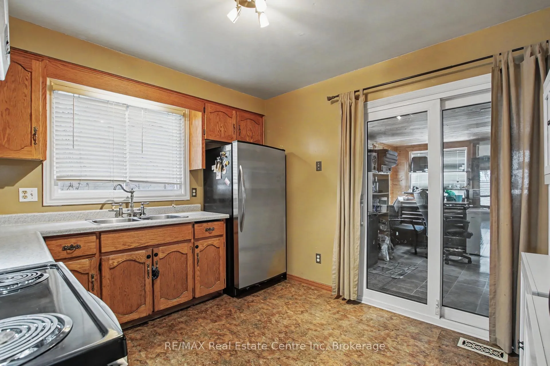 Photo 10 of 503 Whitelaw Road, Guelph, Willow West/Sugarbush/West Acres — HOMEH