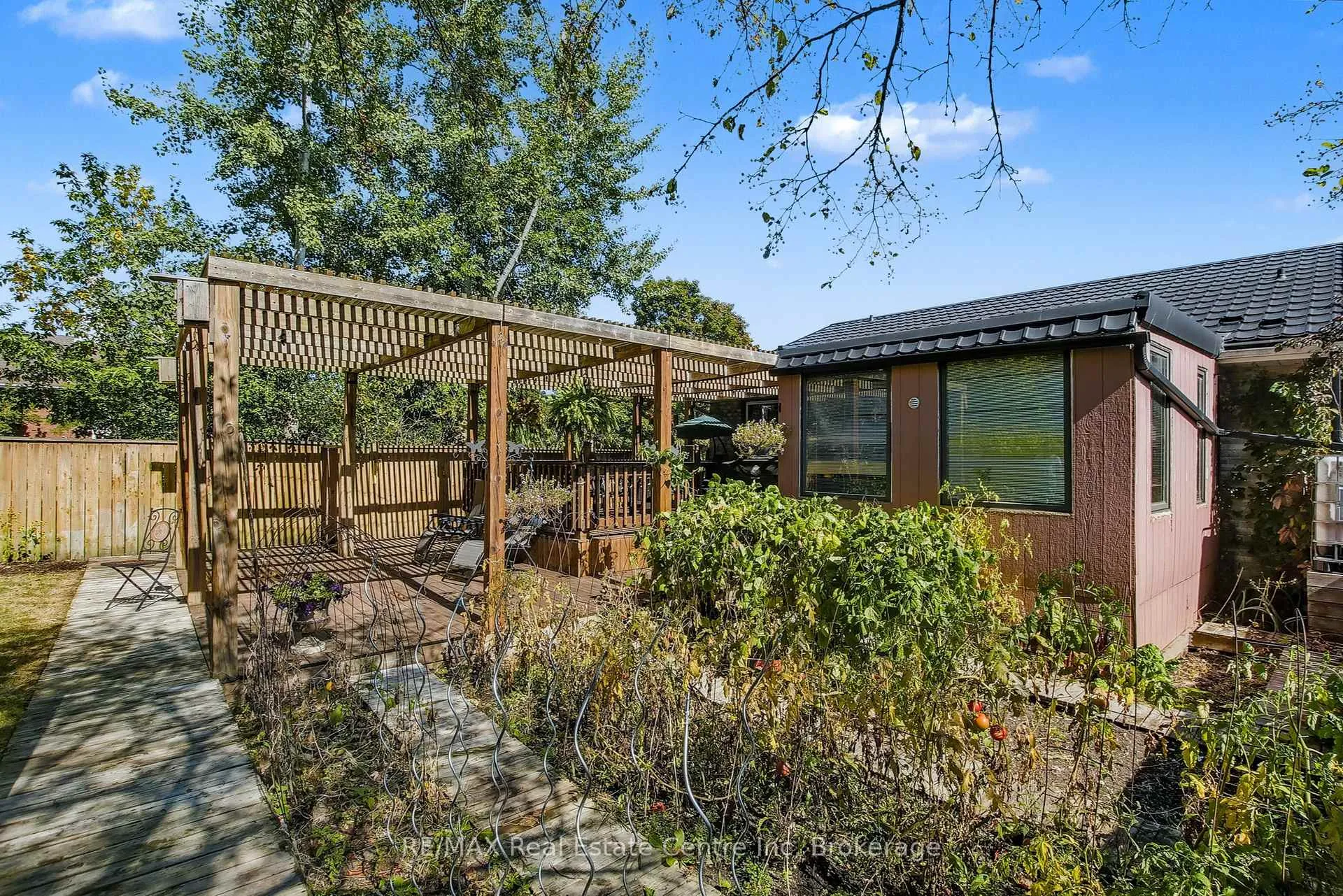 Photo 39 of 503 Whitelaw Road, Guelph, Willow West/Sugarbush/West Acres — HOMEH