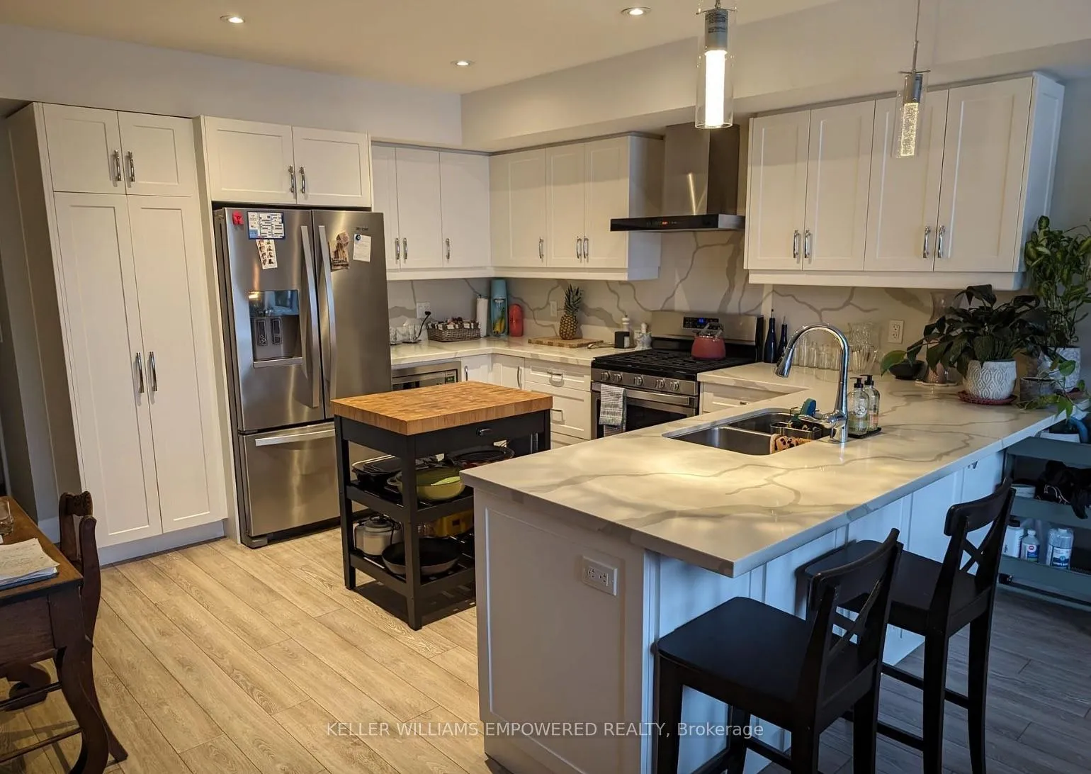 Photo 2 of Unit A, 649 College Street, Toronto, Trinity-Bellwoods — HOMEH