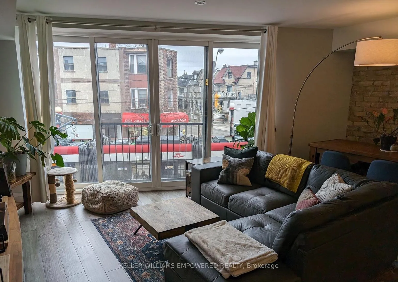 Photo 4 of Unit A, 649 College Street, Toronto, Trinity-Bellwoods — HOMEH