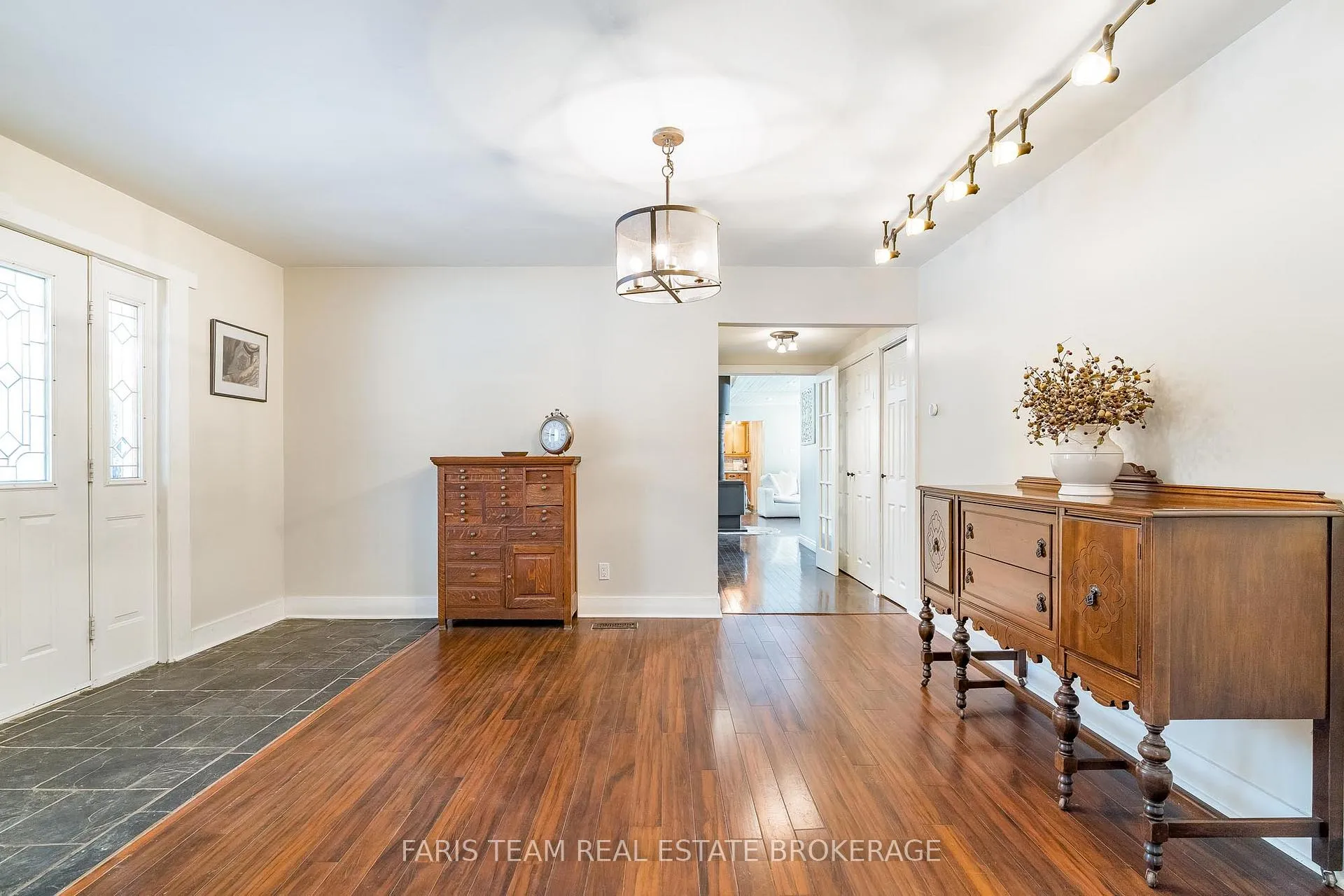 Photo 8 of 2332 Foxmead Road, Oro-Medonte, Rural Oro-Medonte — HOMEH