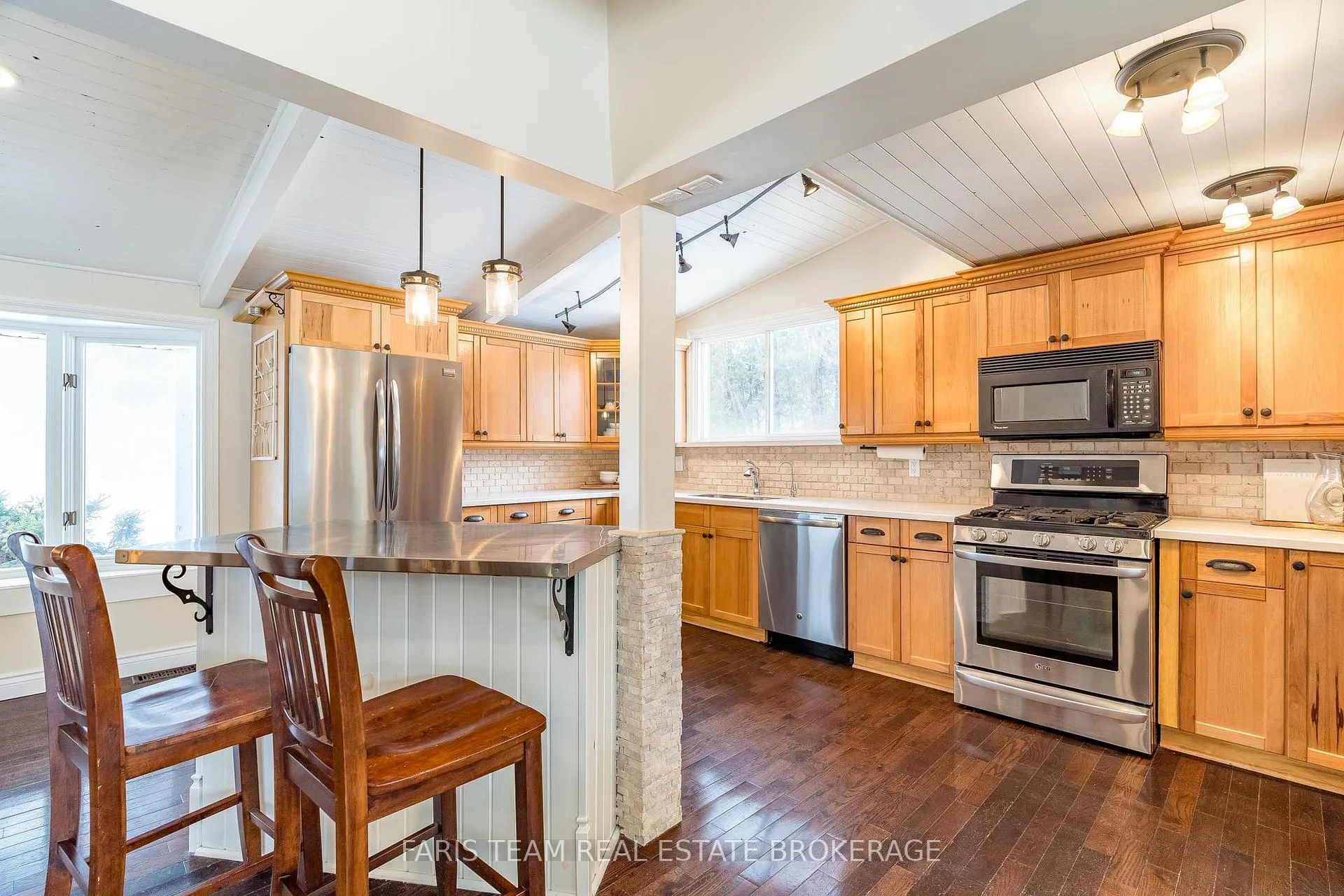 Photo 10 of 2332 Foxmead Road, Oro-Medonte, Rural Oro-Medonte — HOMEH
