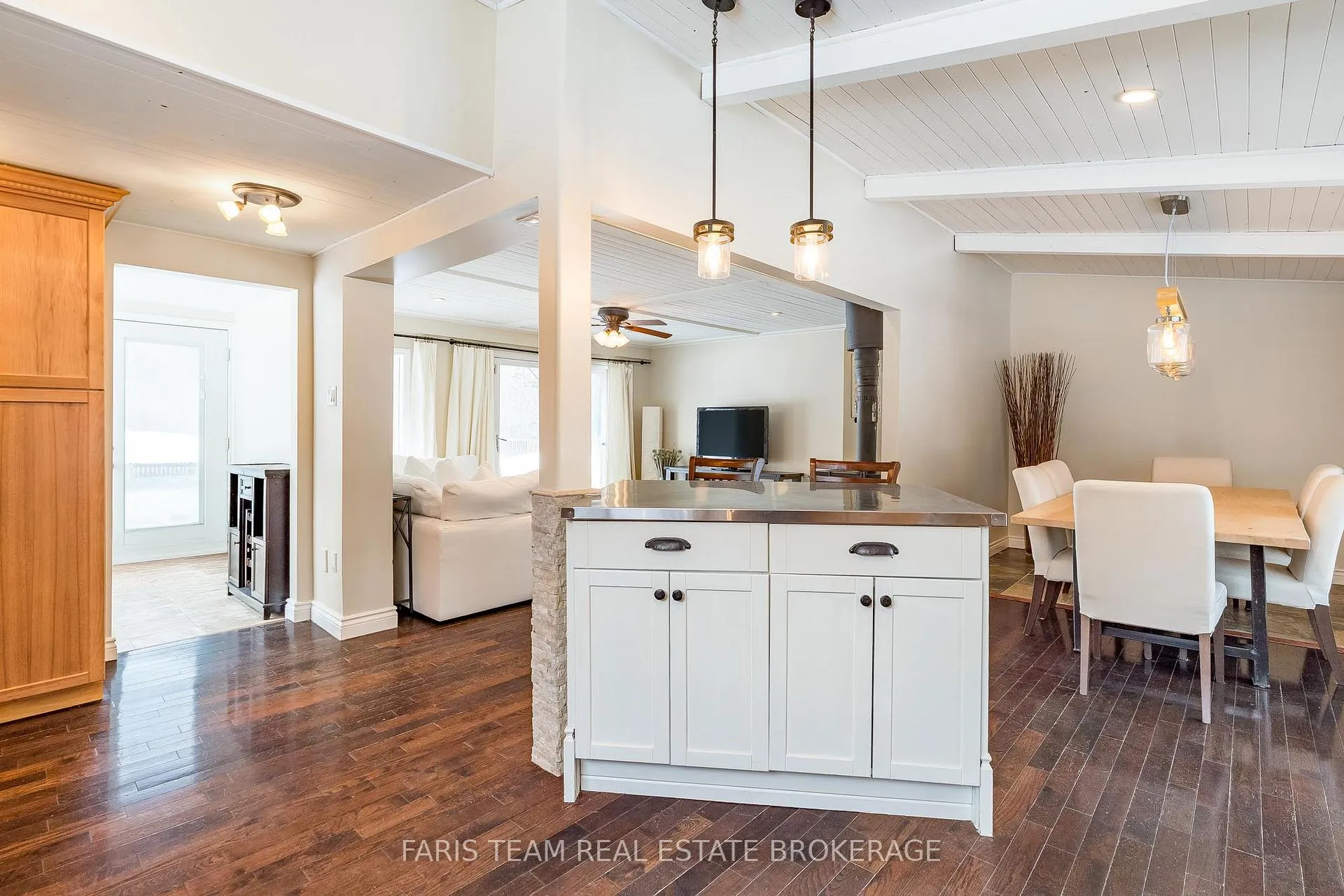 Photo 14 of 2332 Foxmead Road, Oro-Medonte, Rural Oro-Medonte — HOMEH