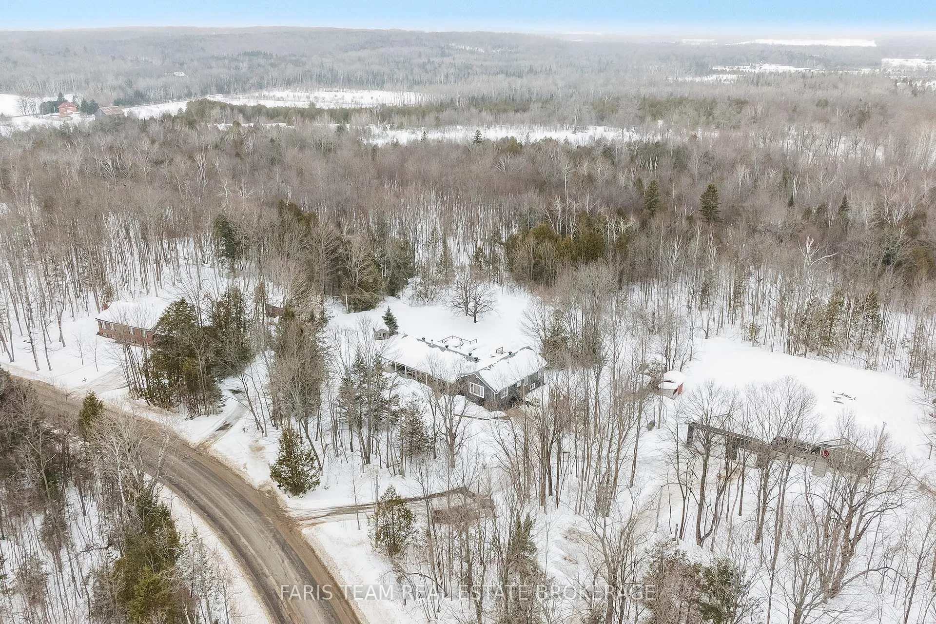 Photo 47 of 2332 Foxmead Road, Oro-Medonte, Rural Oro-Medonte — HOMEH