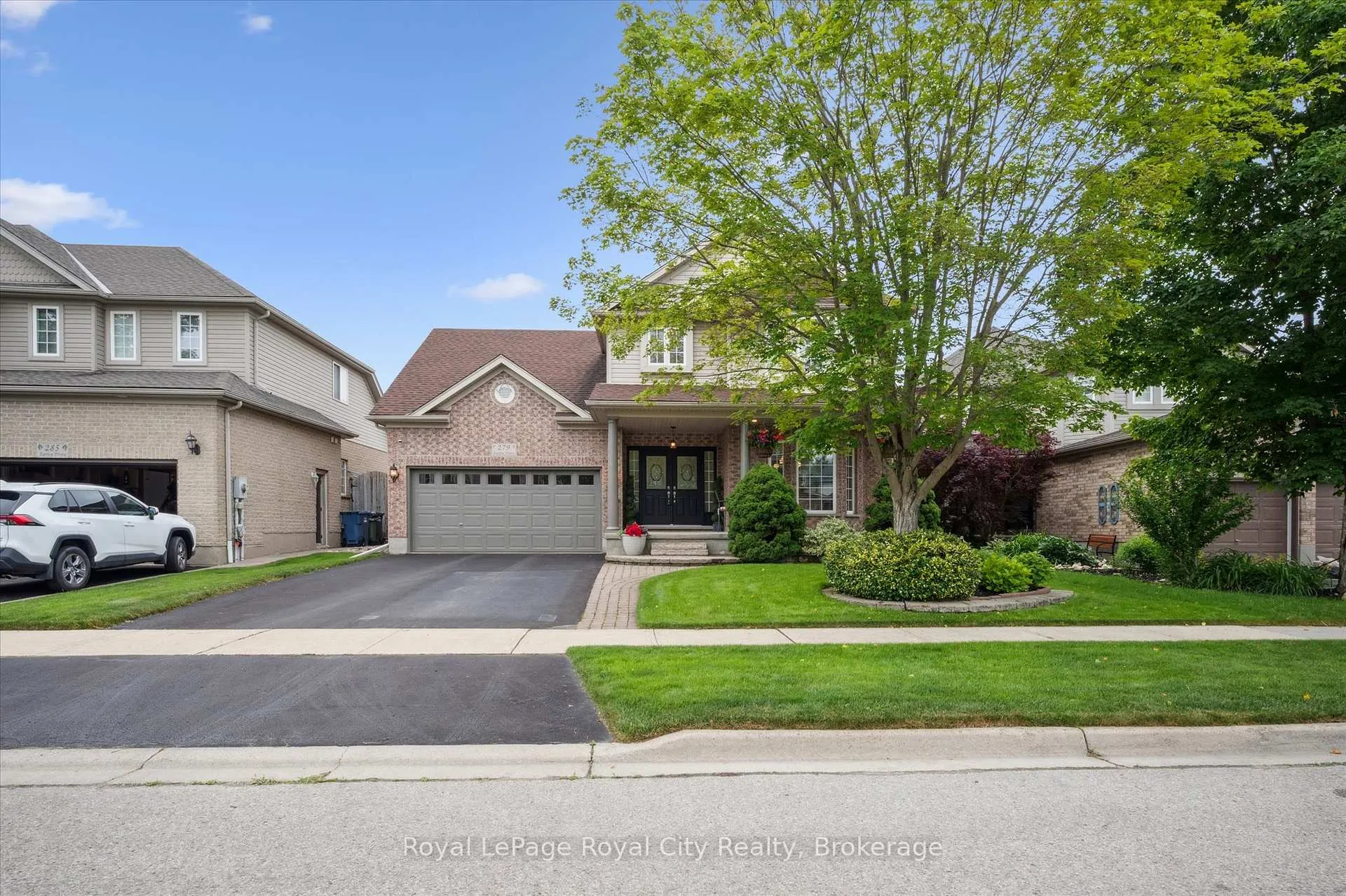 Photo 4 of 279 Farley Drive, Guelph, Pineridge/Westminster Woods — HOMEH