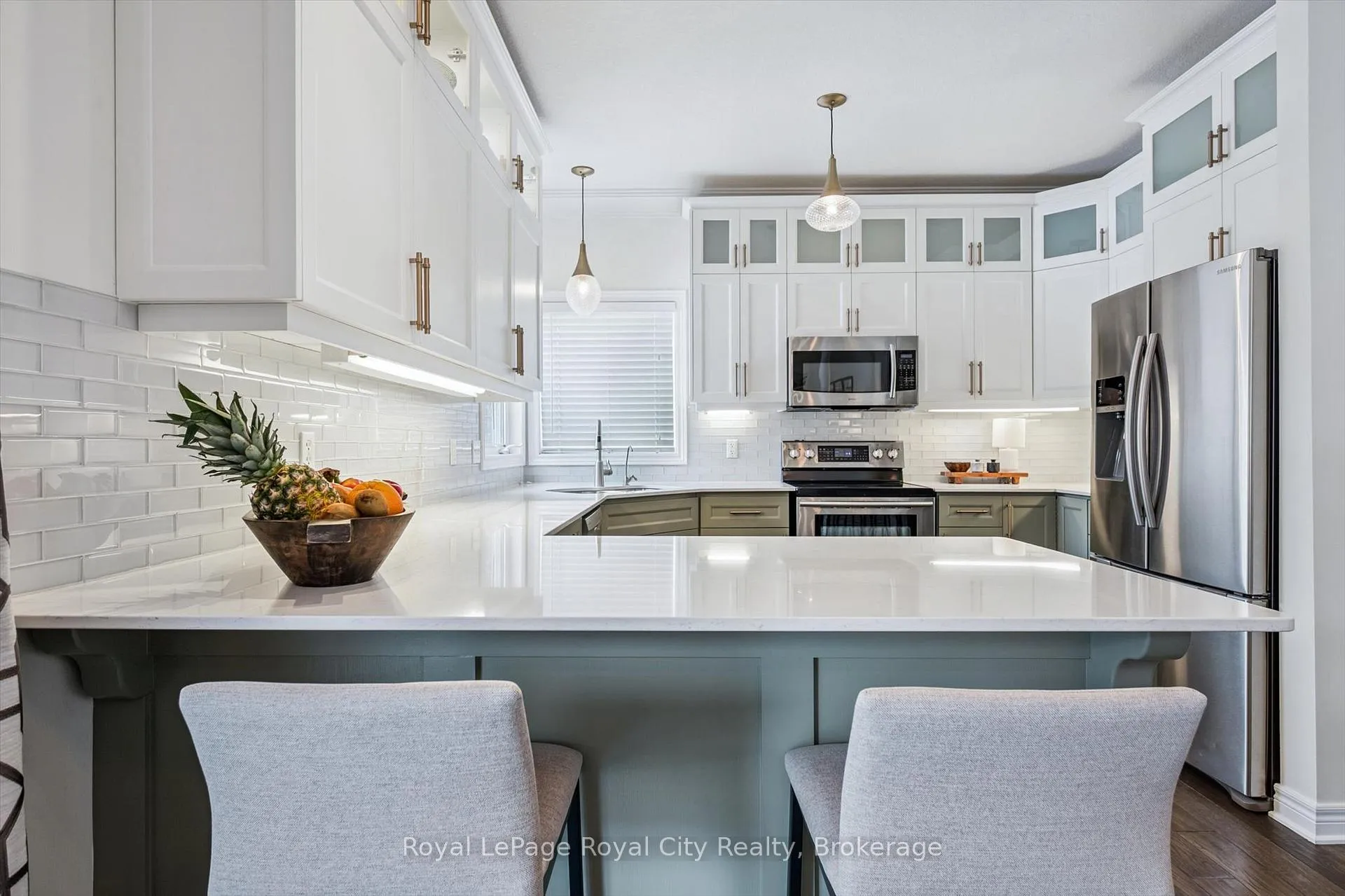 Photo 16 of 279 Farley Drive, Guelph, Pineridge/Westminster Woods — HOMEH