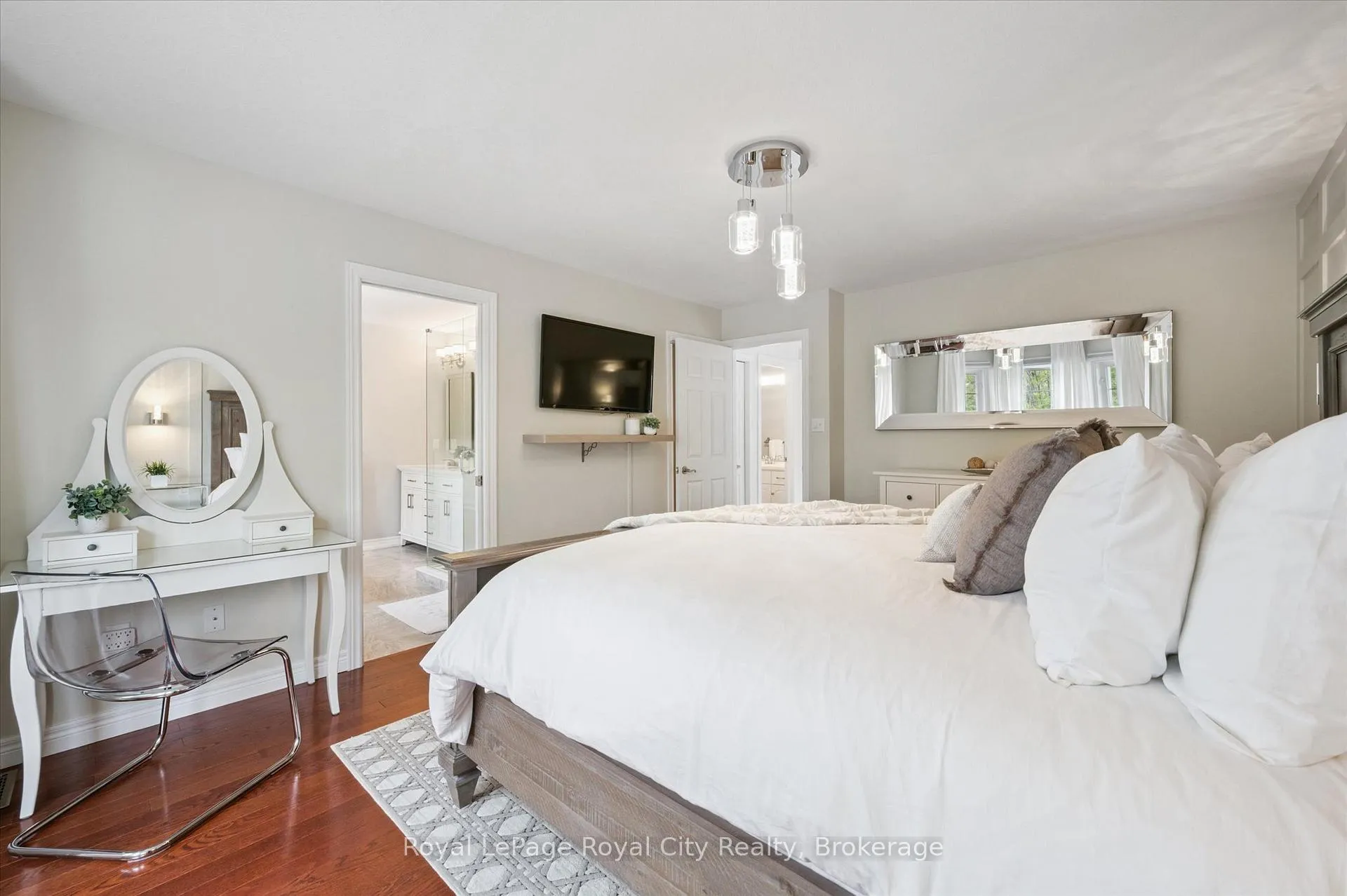 Photo 33 of 279 Farley Drive, Guelph, Pineridge/Westminster Woods — HOMEH