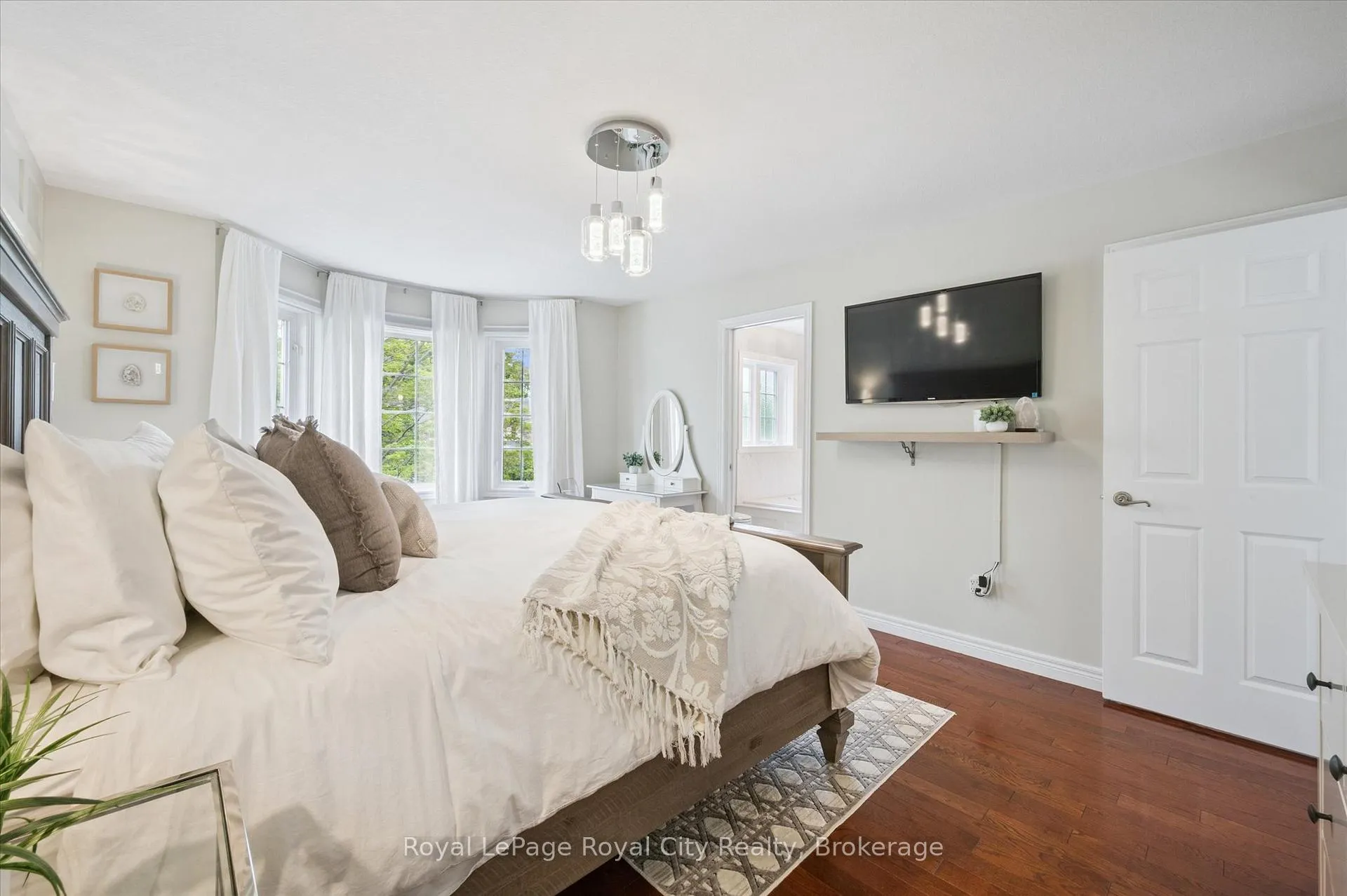 Photo 34 of 279 Farley Drive, Guelph, Pineridge/Westminster Woods — HOMEH