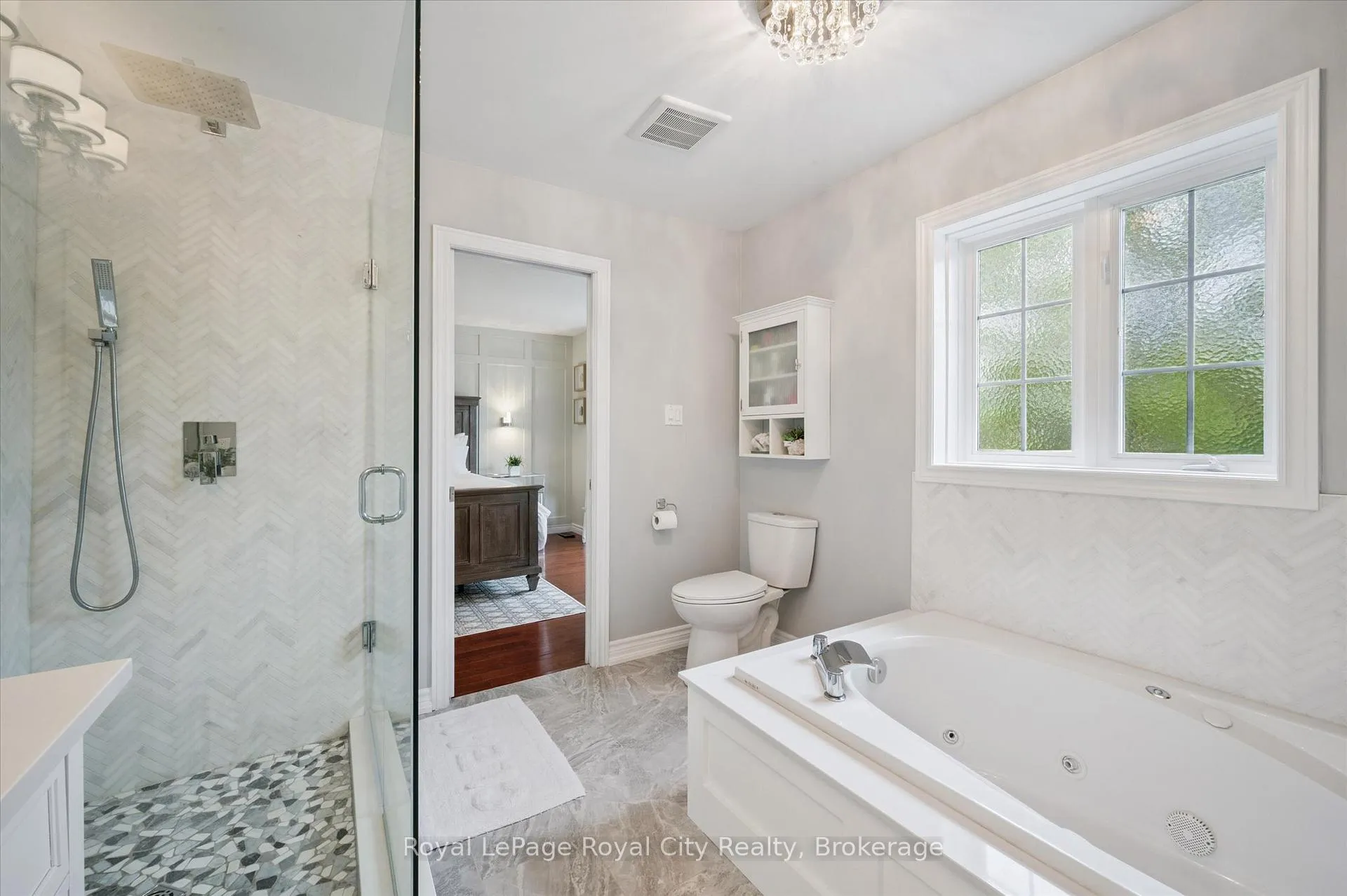 Photo 36 of 279 Farley Drive, Guelph, Pineridge/Westminster Woods — HOMEH