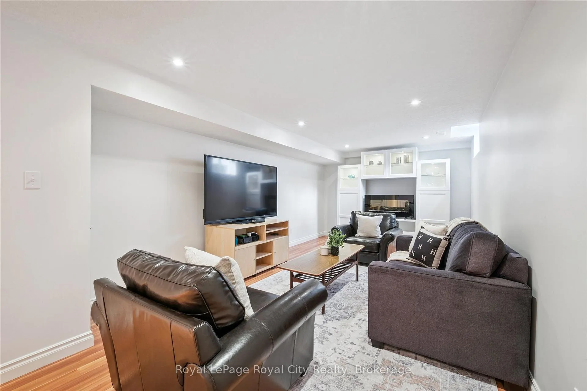 Photo 37 of 279 Farley Drive, Guelph, Pineridge/Westminster Woods — HOMEH