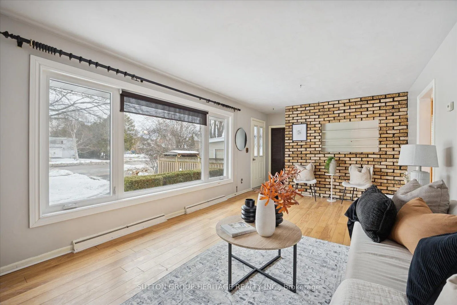 Photo 5 of 2592 Trulls Road, Clarington, Courtice — HOMEH