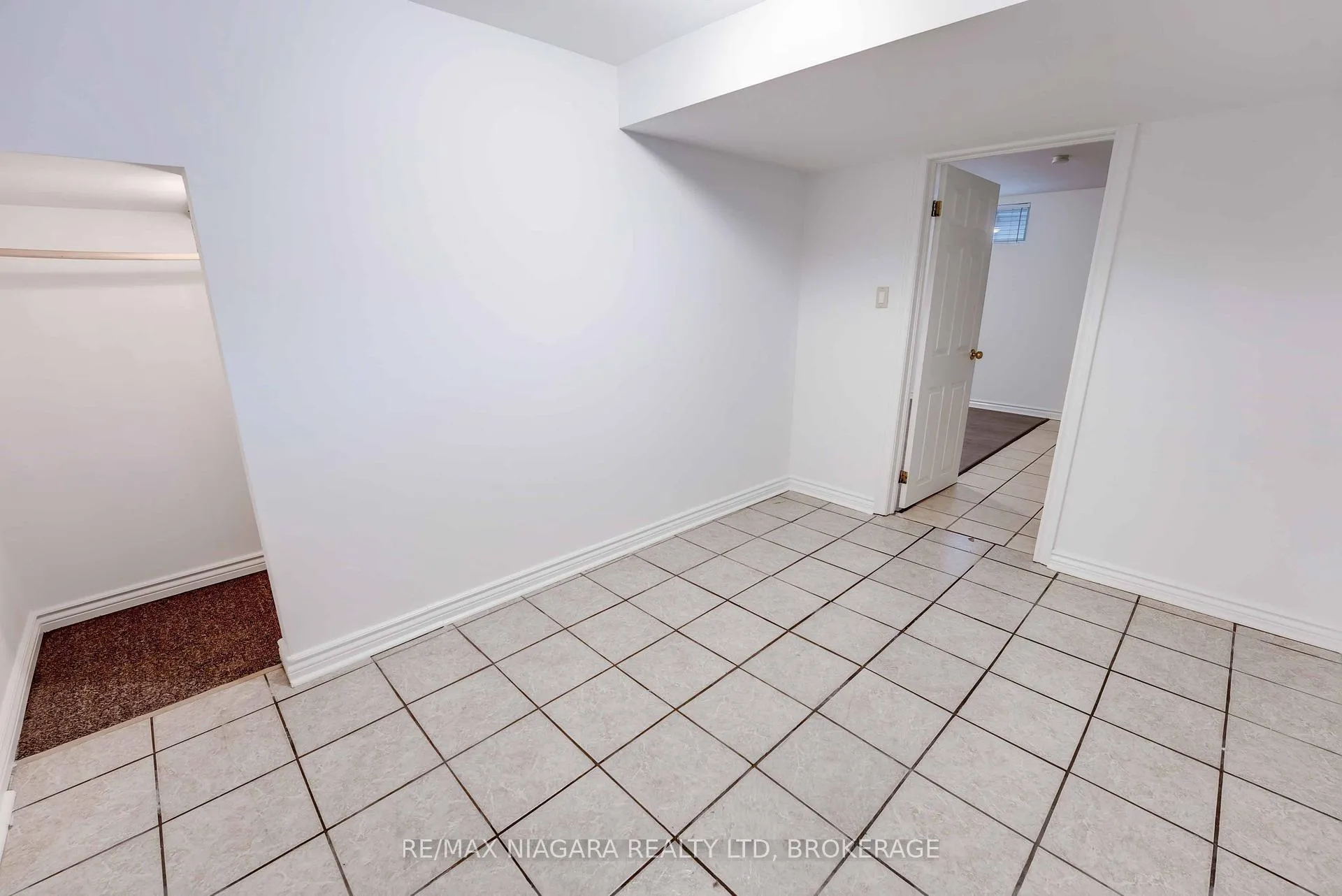 Photo 22 of 5 St Peter Street, St. Catharines, Burleigh Hill — HOMEH