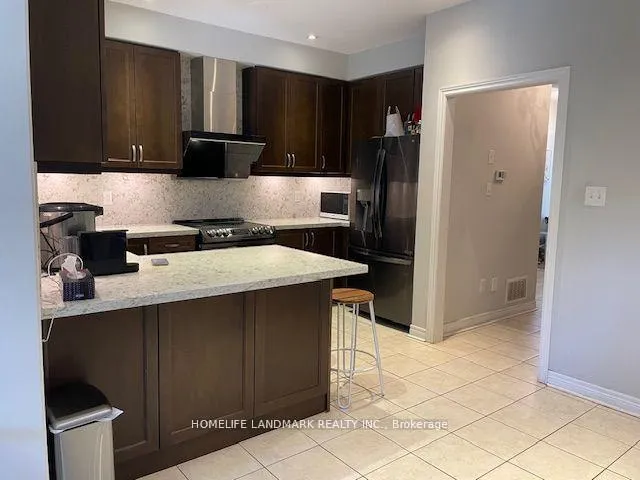 Photo 10 of 29 Borjana Boulevard, Vaughan, Patterson — HOMEH
