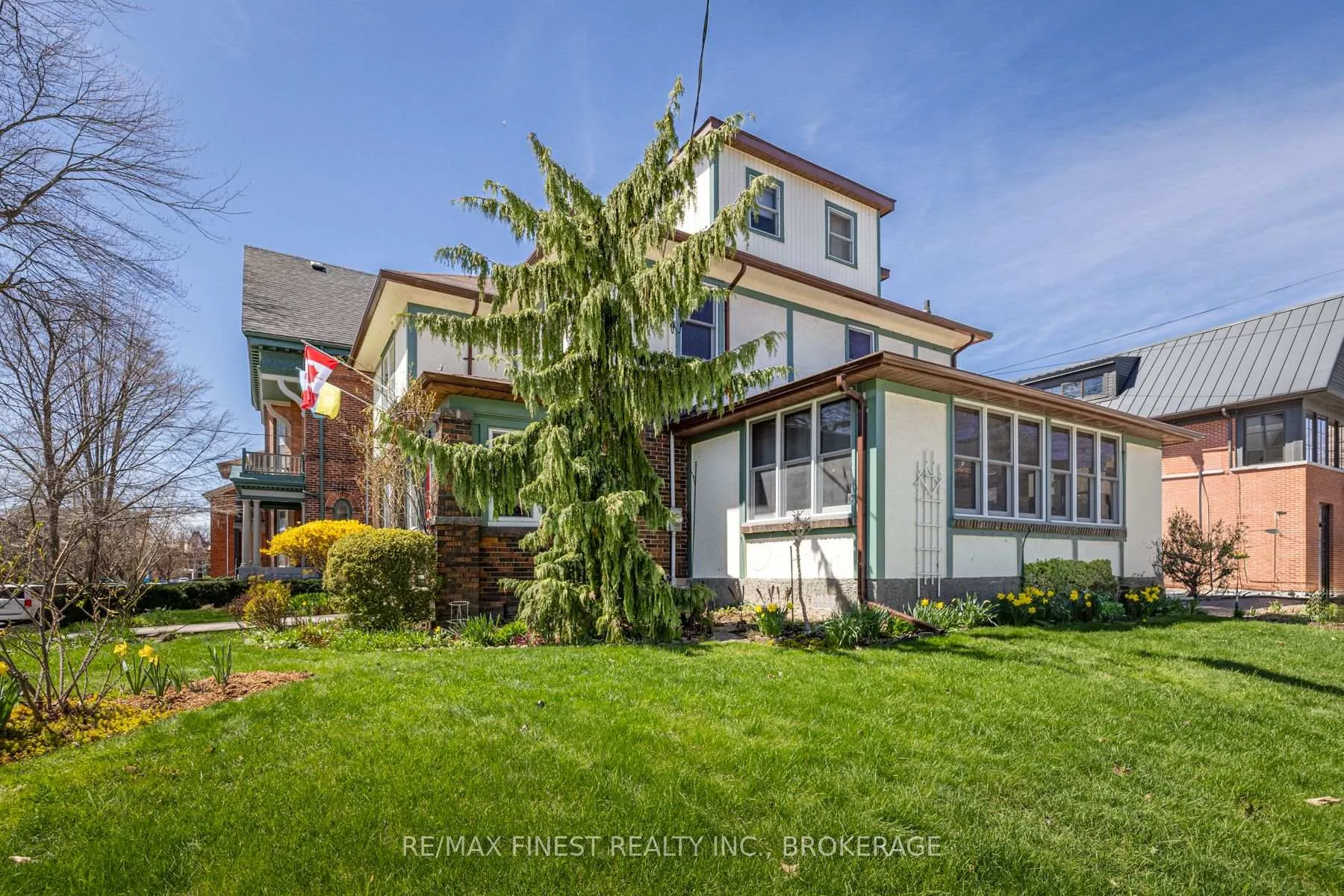 Photo 4 of 180 King Street E, Kingston, Central City East — HOMEH