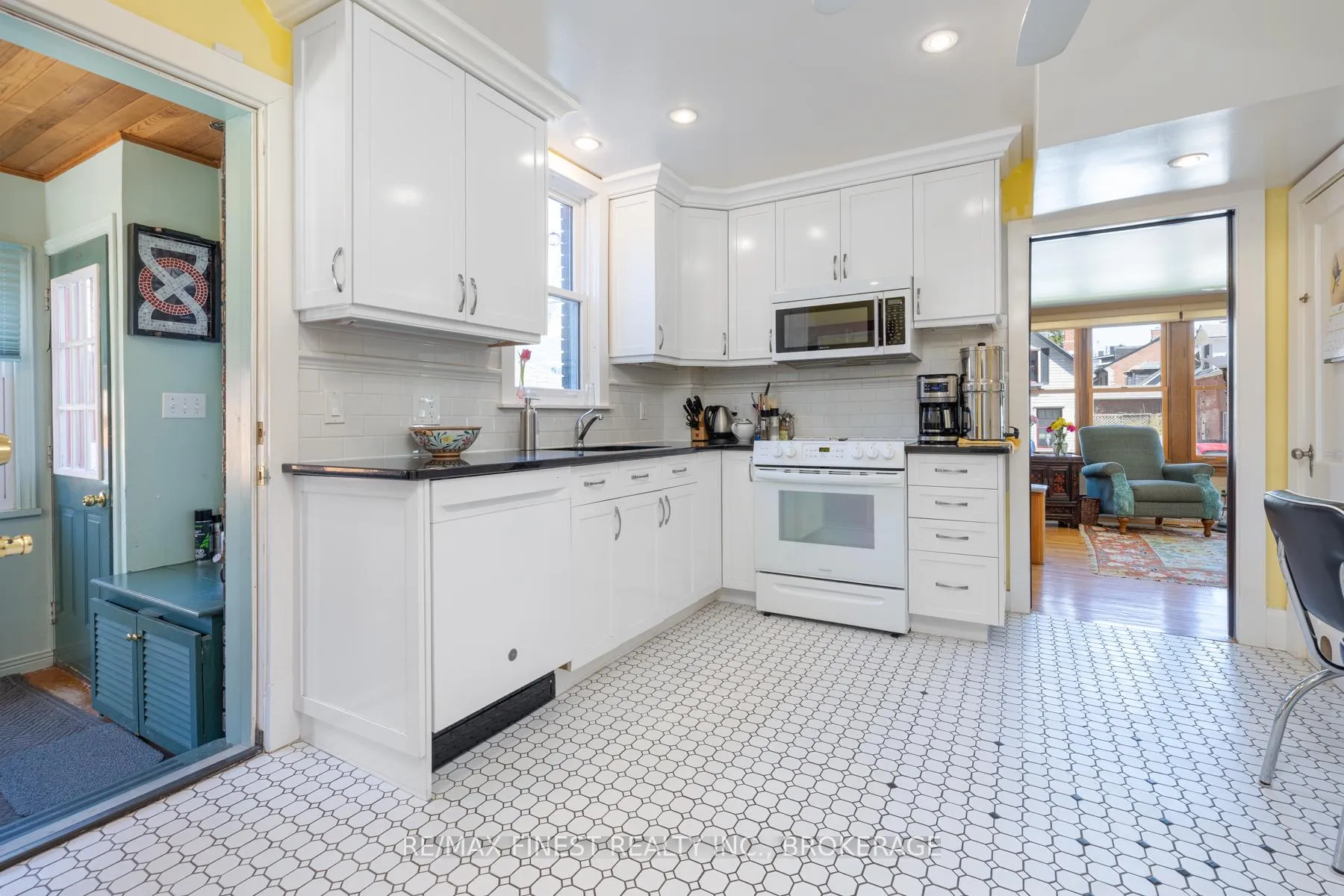 Photo 18 of 180 King Street E, Kingston, Central City East — HOMEH