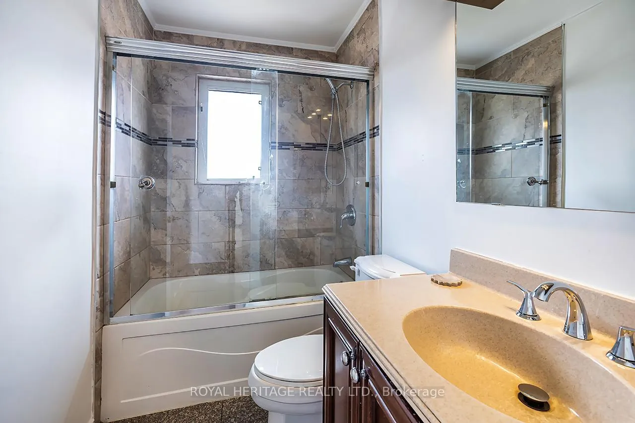 Photo 14 of 569 Gibbons Street, Oshawa, McLaughlin — HOMEH