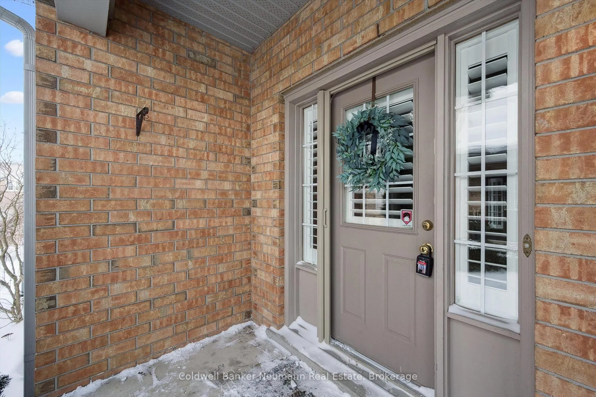 Photo 3 of 23 Spencer Crescent, Guelph, Pineridge/Westminster Woods — HOMEH