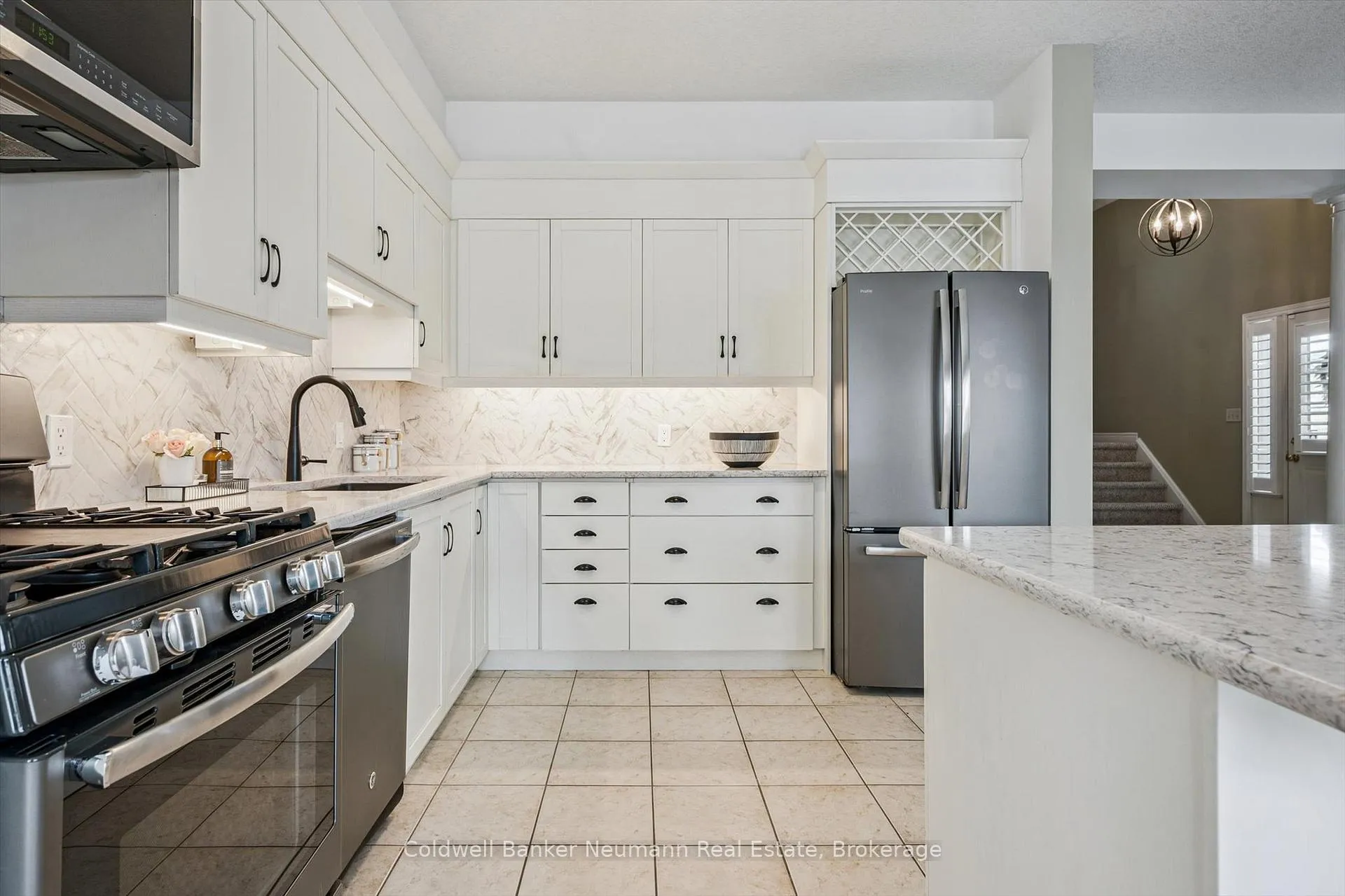 Photo 11 of 23 Spencer Crescent, Guelph, Pineridge/Westminster Woods — HOMEH