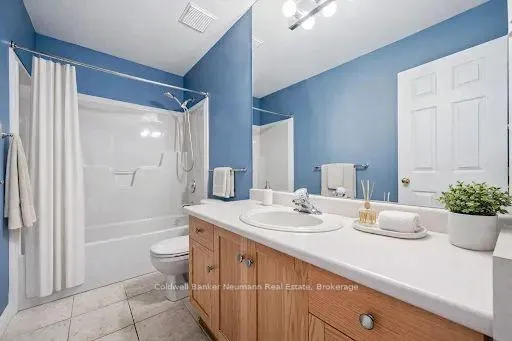 Photo 22 of 23 Spencer Crescent, Guelph, Pineridge/Westminster Woods — HOMEH