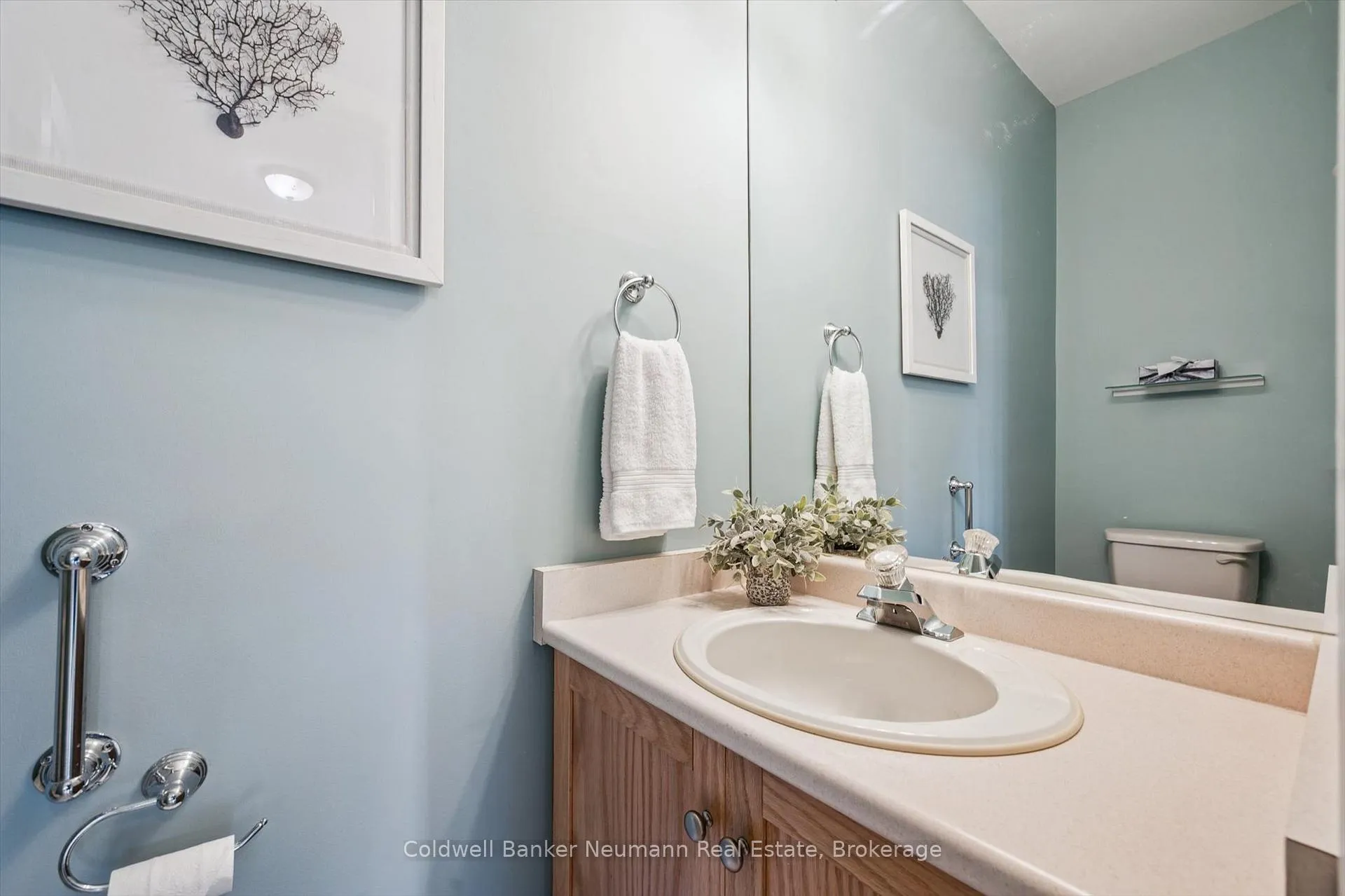 Photo 39 of 23 Spencer Crescent, Guelph, Pineridge/Westminster Woods — HOMEH