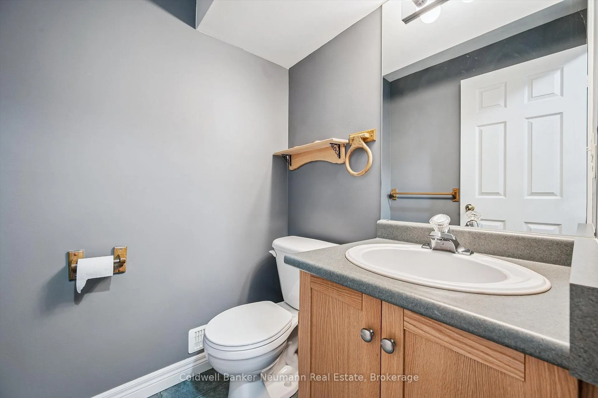 Photo 44 of 23 Spencer Crescent, Guelph, Pineridge/Westminster Woods — HOMEH