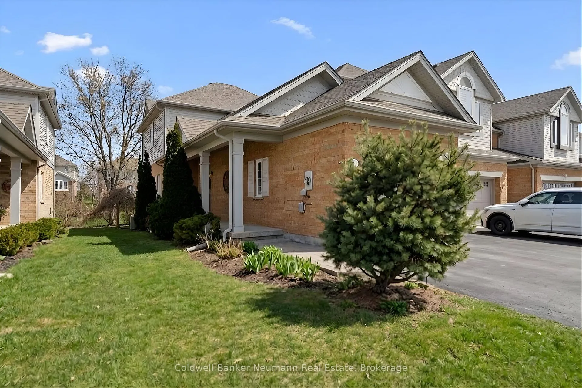 Photo 1 of 23 Spencer Crescent, Guelph, Pineridge/Westminster Woods — HOMEH
