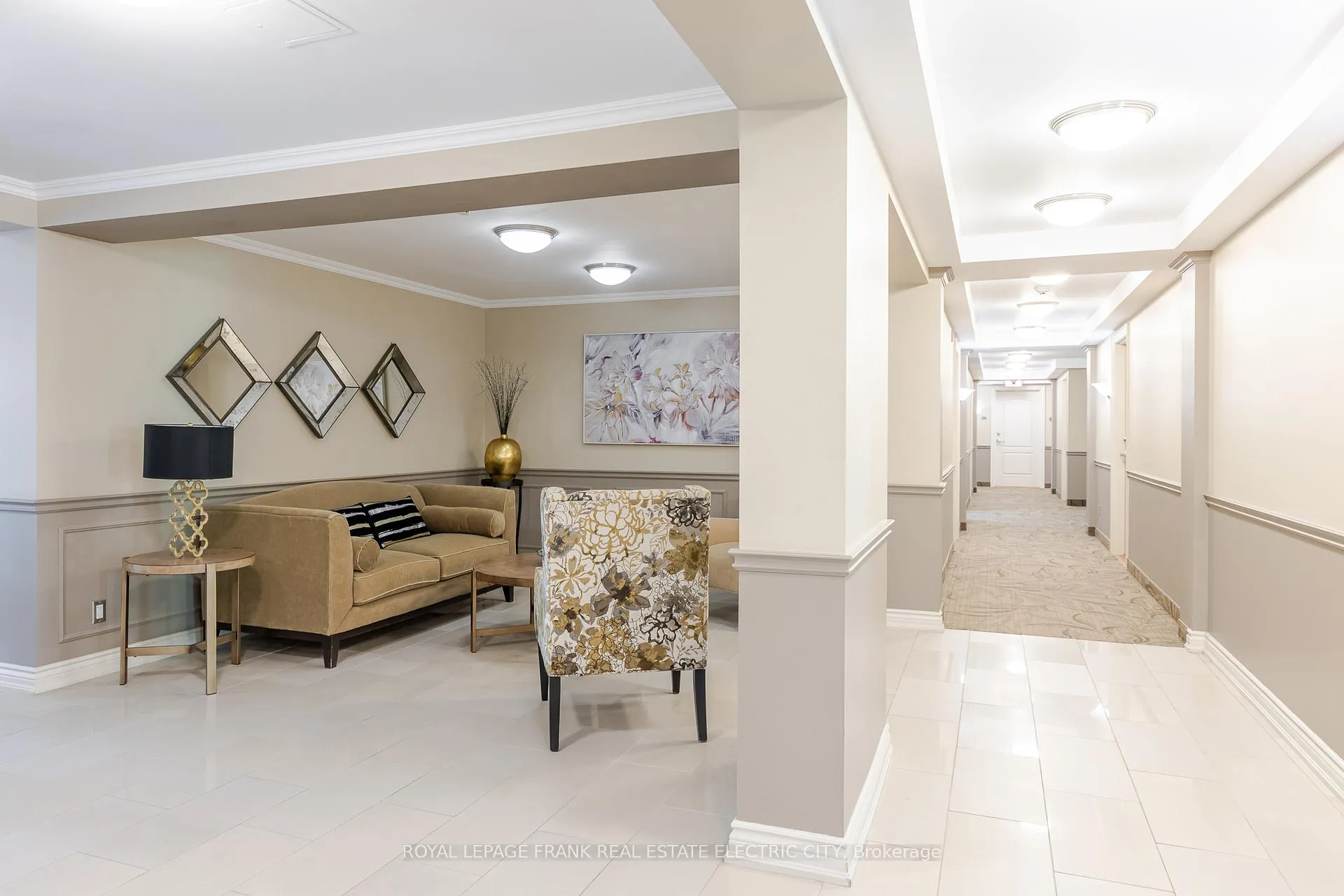 Photo 11 of Unit 105, 869 Clonsilla Avenue, Peterborough, Otonabee Ward 1 — HOMEH