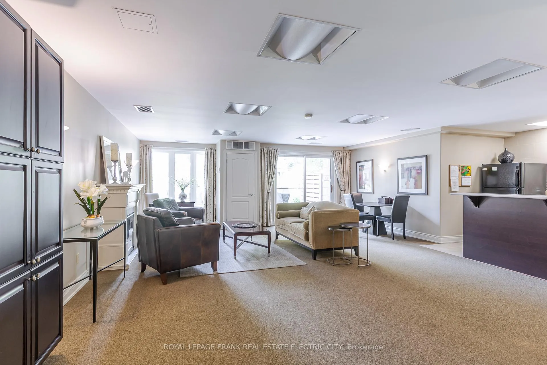 Photo 12 of Unit 105, 869 Clonsilla Avenue, Peterborough, Otonabee Ward 1 — HOMEH