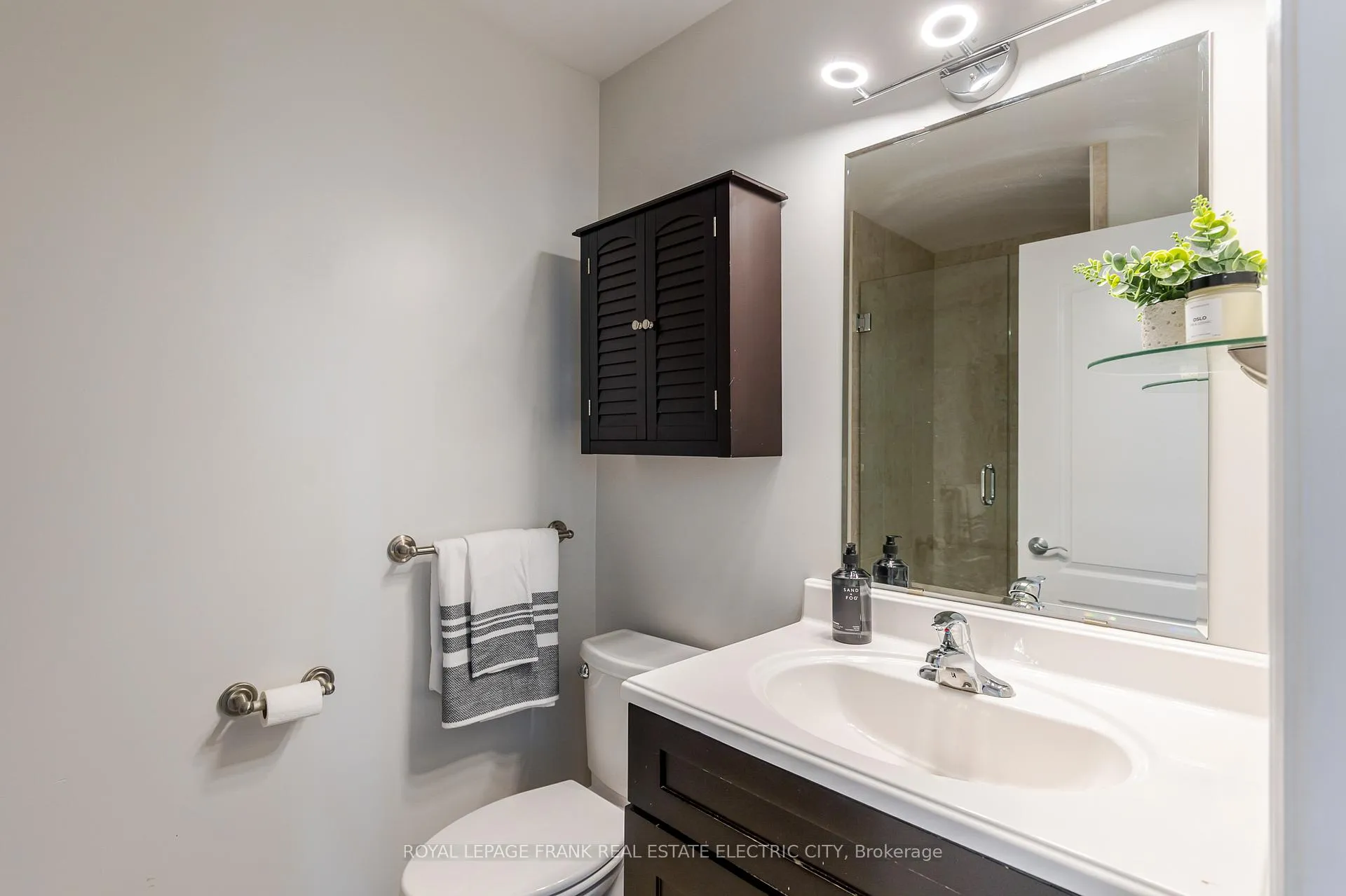 Photo 23 of Unit 105, 869 Clonsilla Avenue, Peterborough, Otonabee Ward 1 — HOMEH