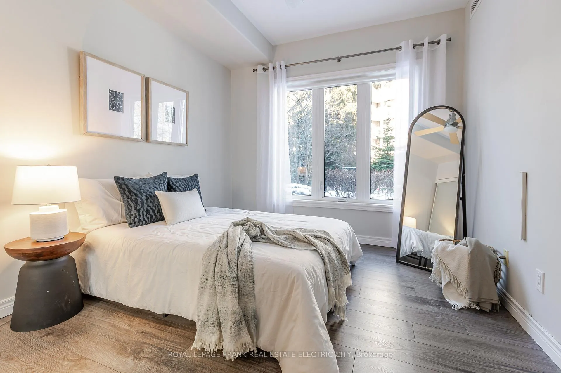 Photo 25 of Unit 105, 869 Clonsilla Avenue, Peterborough, Otonabee Ward 1 — HOMEH