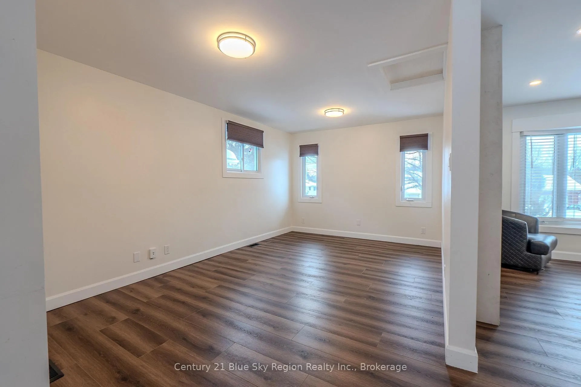 Photo 23 of 372 Camelot Drive, North Bay, Birchaven — HOMEH