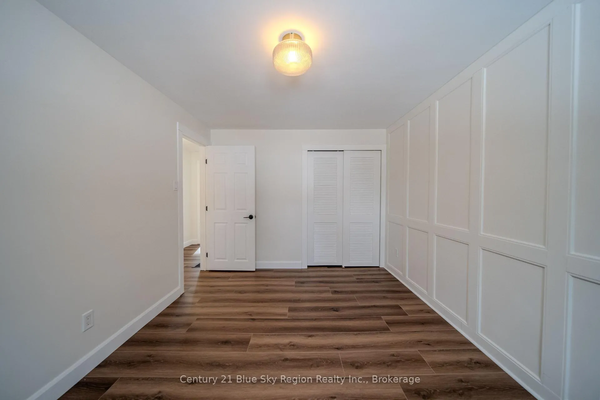 Photo 35 of 372 Camelot Drive, North Bay, Birchaven — HOMEH
