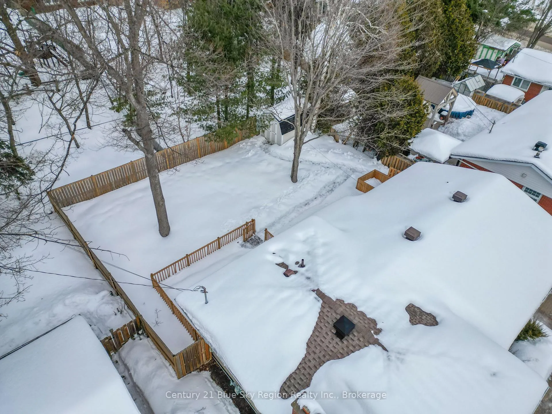 Photo 44 of 372 Camelot Drive, North Bay, Birchaven — HOMEH