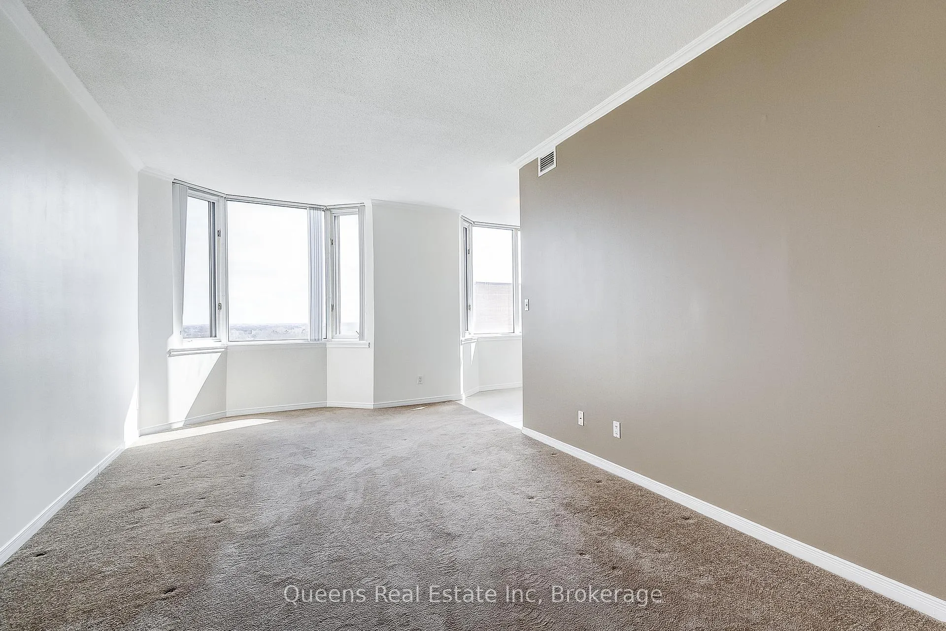 Photo 15 of Unit 803, 200 Limeridge Road W, Hamilton, Rolston — HOMEH
