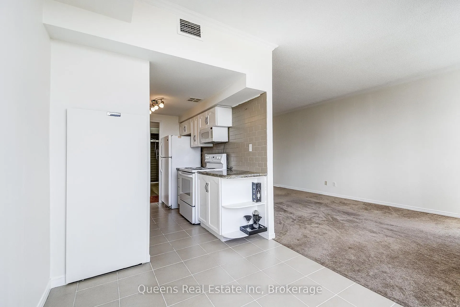 Photo 22 of Unit 803, 200 Limeridge Road W, Hamilton, Rolston — HOMEH