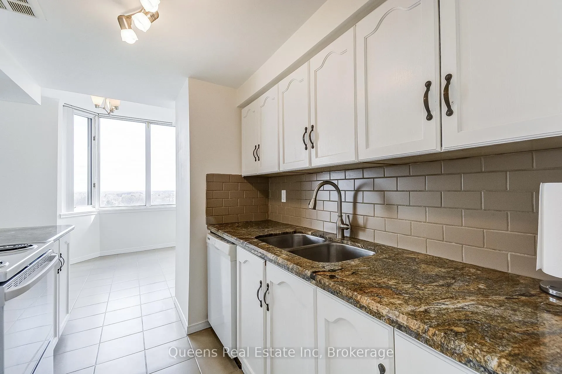 Photo 28 of Unit 803, 200 Limeridge Road W, Hamilton, Rolston — HOMEH