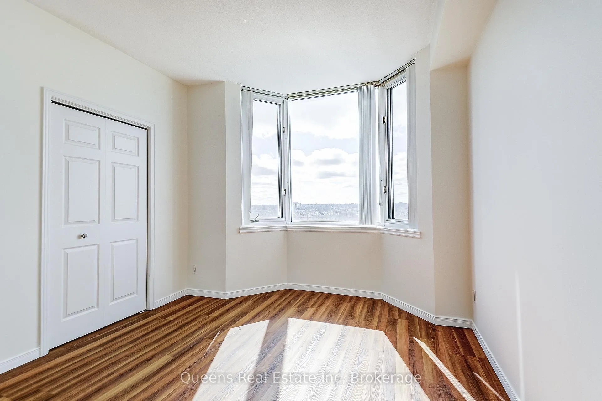 Photo 32 of Unit 803, 200 Limeridge Road W, Hamilton, Rolston — HOMEH