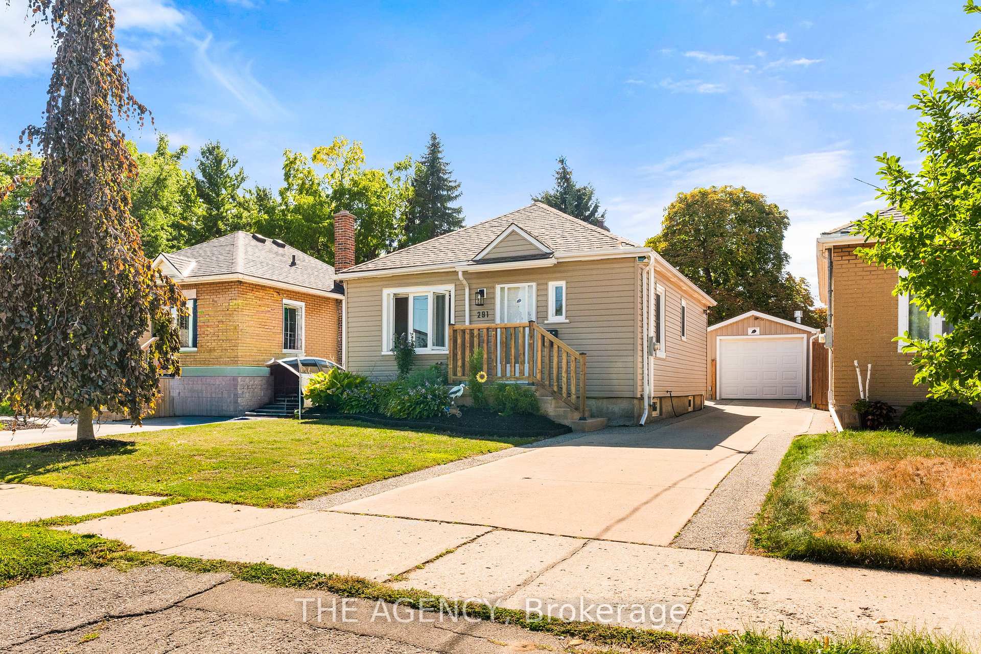 Photo 2 of 291 Maple Avenue, Kitchener — HOMEH