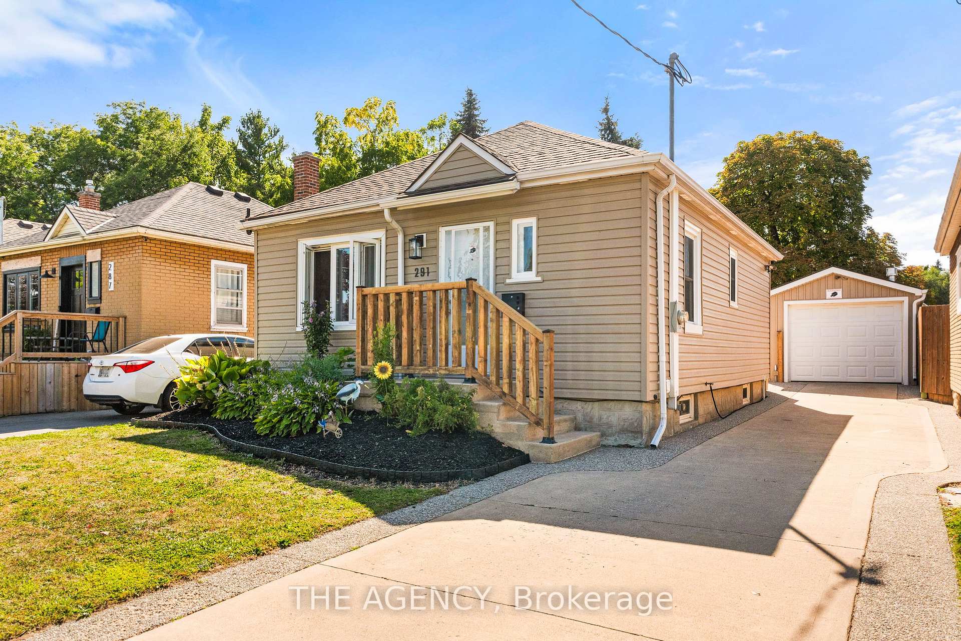 Photo 3 of 291 Maple Avenue, Kitchener — HOMEH